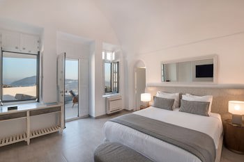 Aqua Luxury Suites