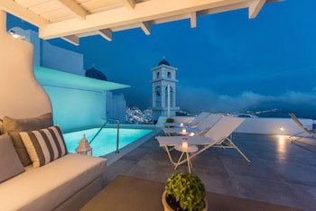 Aqua Luxury Suites