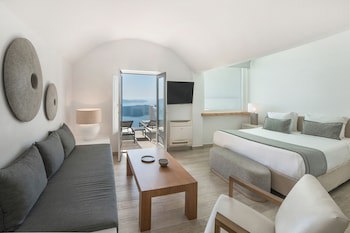 Aqua Luxury Suites