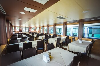 Delta 3 Hotel