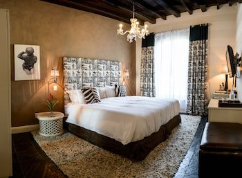 Cape Heritage Hotel