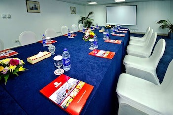 Al Bustan Residence Hotel Apartments