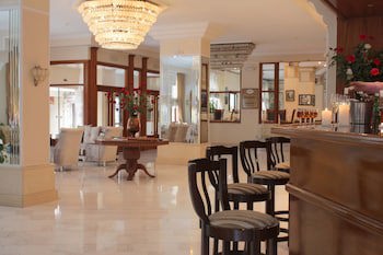 Famissi Hotel