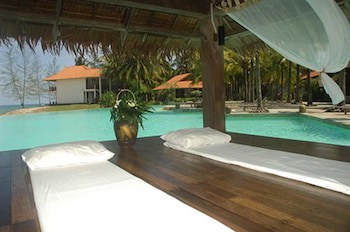 Sutra Beach Resort