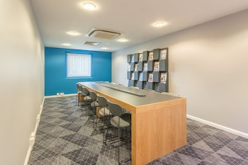 Holiday Inn Express Kettering, An Ihg Hotel