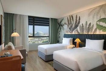 Yas Plaza Mangroves by IHG galeri fotoğrafı