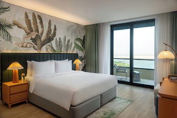 Yas Plaza Mangroves by IHG galeri fotoğrafı
