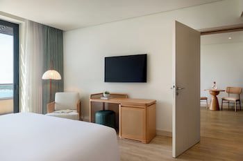 Yas Plaza Mangroves by IHG galeri fotoğrafı