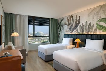 Yas Plaza Mangroves by IHG galeri fotoğrafı