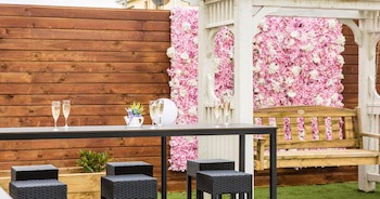 Diamond Coast Hotel