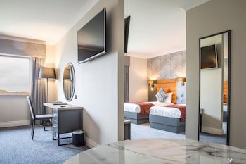 Diamond Coast Hotel