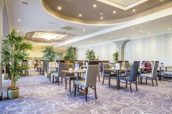 Diamond Coast Hotel
