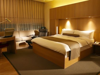 Grand Hotel