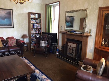 Dunallan House