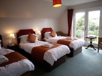Dunallan House
