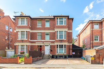 City Centre Guest House - Gloucester Park