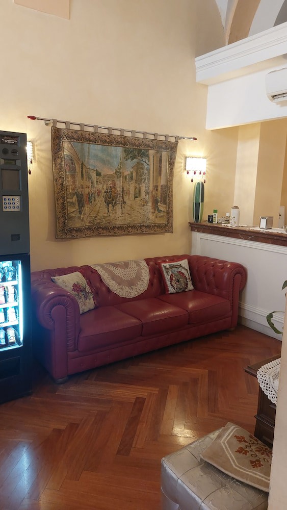 Hotel Dina