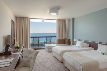 International Hotel Casino & Tower Suites
