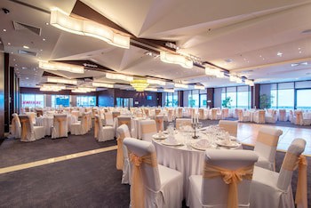 International Hotel Casino & Tower Suites