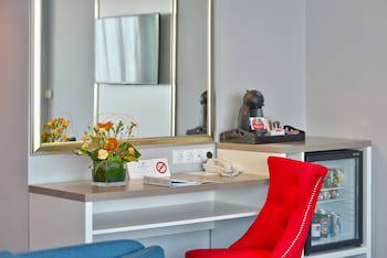 International Hotel Casino & Tower Suites