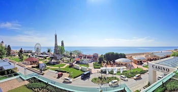 International Hotel Casino & Tower Suites