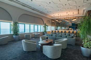 International Hotel Casino & Tower Suites