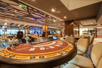 International Hotel Casino & Tower Suites