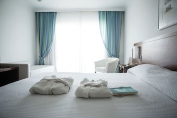 Bahia Plaza Hotel