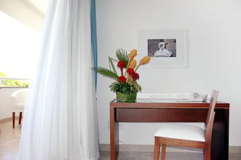 Bahia Plaza Hotel