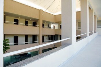 Bahia Plaza Hotel