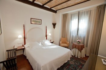 Casa Morisca Hotel Boutique