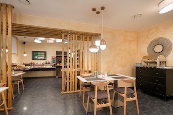 Pytloun Design Self Check-In Hotel