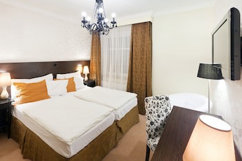 Pytloun Design Self Check-In Hotel