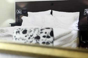 Pytloun Design Self Check-In Hotel
