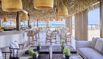 Jaz Crystal, Almaza Bay