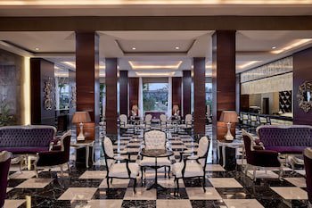Jaz Crystal, Almaza Bay