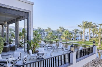 Jaz Crystal, Almaza Bay