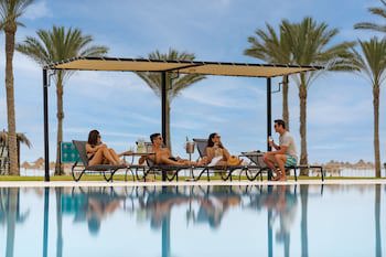 Jaz Crystal, Almaza Bay
