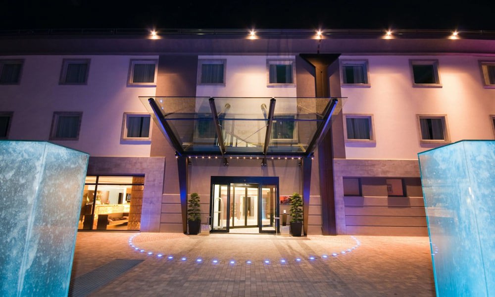 Winter Garden Hotel - Bergamo Airport