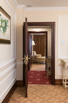 Nobil Luxury Boutique Hotel