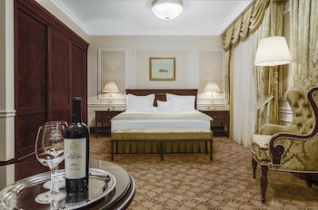 Nobil Luxury Boutique Hotel