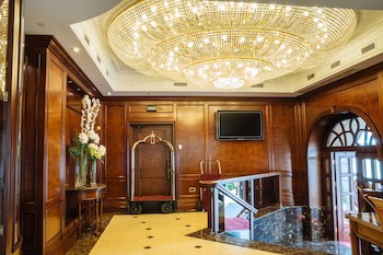 Nobil Luxury Boutique Hotel