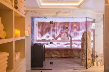Nobil Luxury Boutique Hotel