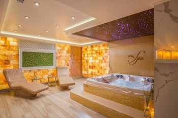 Nobil Luxury Boutique Hotel