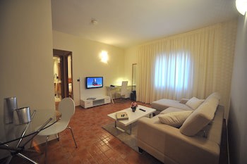 Casablanca Suites & Spa