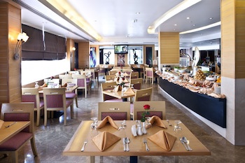 Landmark Hotel Riqqa galeri fotoğrafı