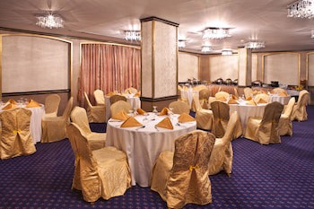Landmark Hotel Riqqa galeri fotoğrafı