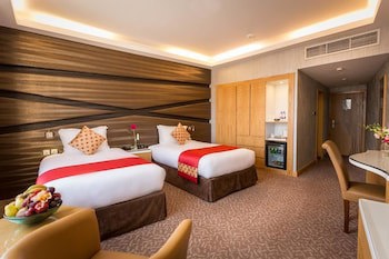 Al Safir Hotel & Tower