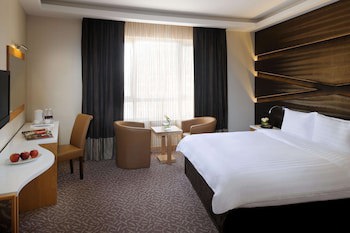 Al Safir Hotel & Tower