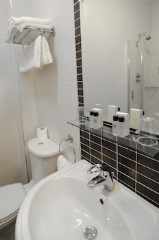 Coach House Hotel
